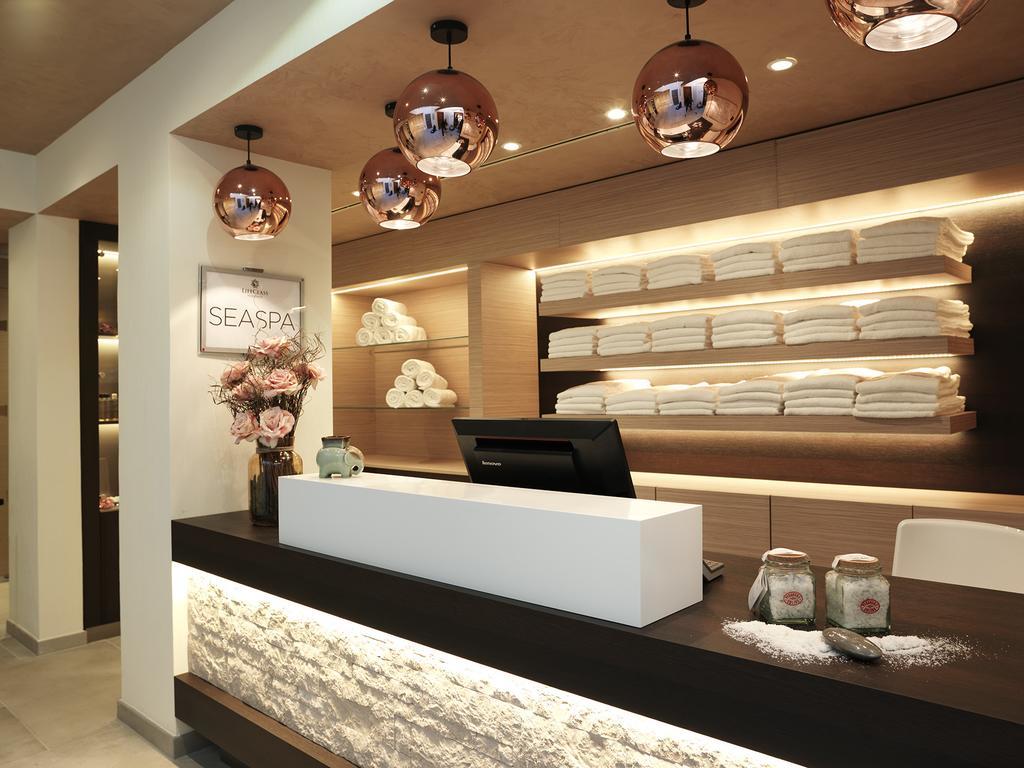 Hotel Slovenija - Terme & Wellness Lifeclass Πορτορόζ Εξωτερικό φωτογραφία Reception desk at a spa